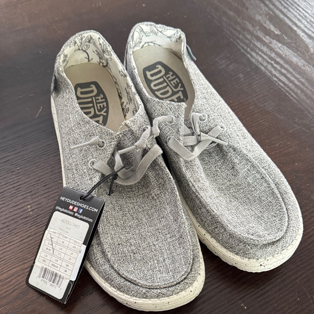 Hey Dude Women’s Size 9 US Light Gray Slip-On Loafers